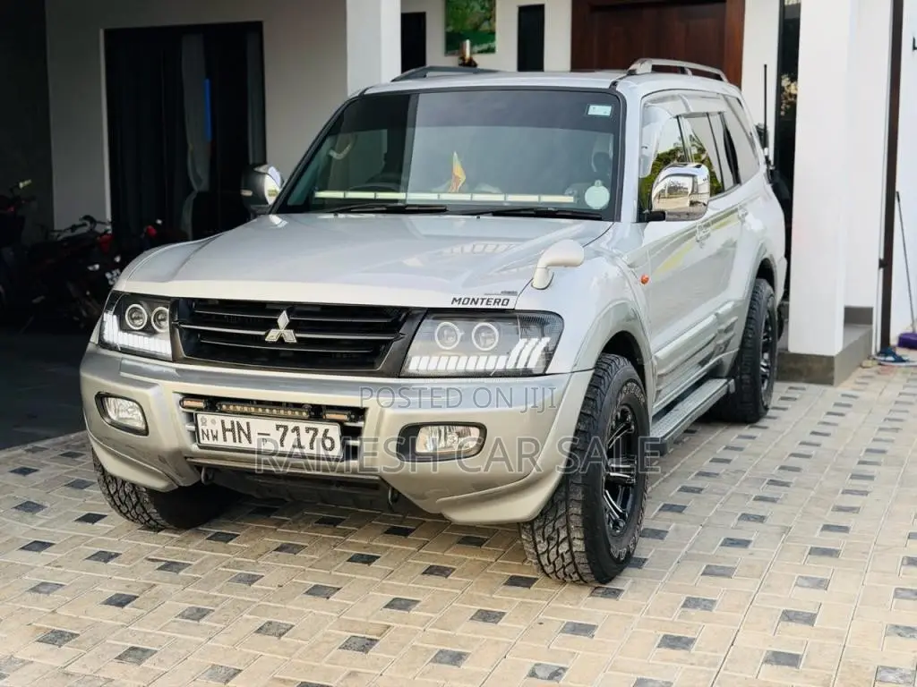Mitsubishi Montero 2003 SUV (Used)