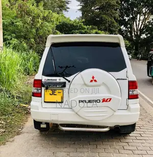 Mitsubishi Pajero Io 2000 SUV (Used)