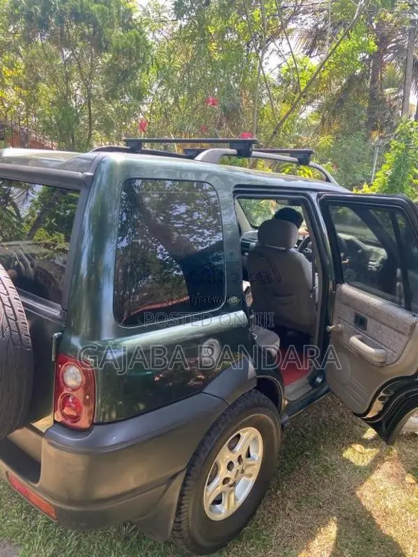 Land-Rover Freelander 2000 SUV (Used)