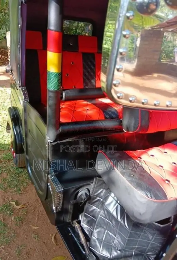 Bajaj Re 2011 Three Wheel (Used)