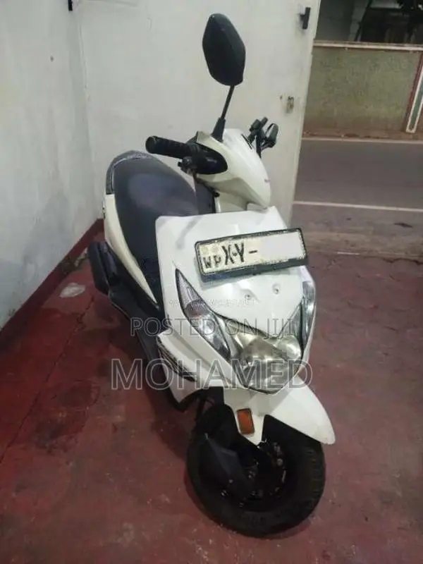 Honda Dio 2013 Motorbike (Used)