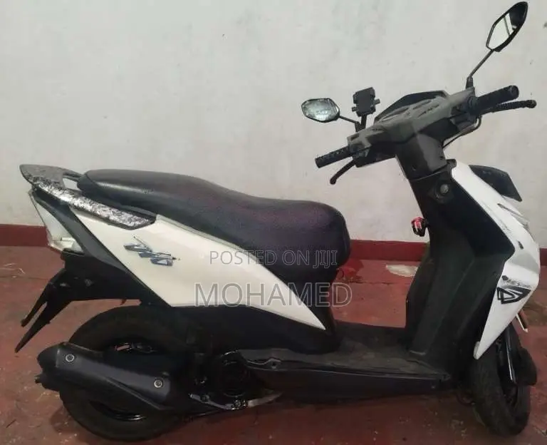 Honda Dio 2013 Motorbike (Used)