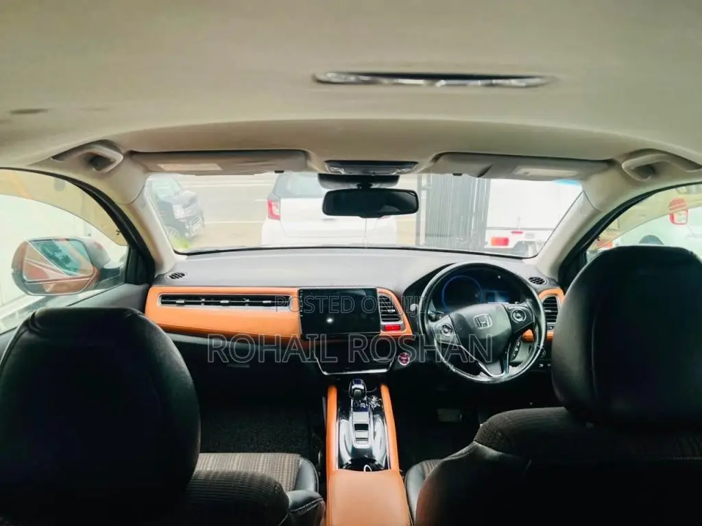 Honda Vezel 2014 SUV (Used)