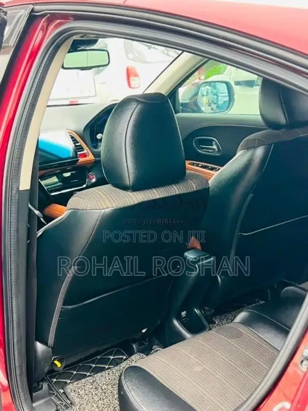 Honda Vezel 2014 SUV (Used)