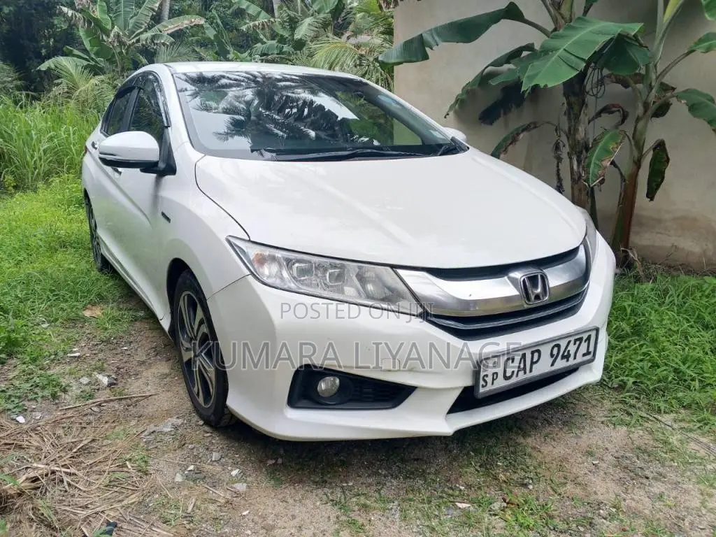 Honda Gres 2016 Car (Used)