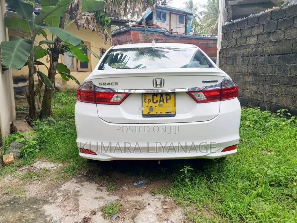 Honda Gres 2016 Car (Used)