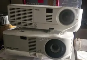 projectors (day light use)