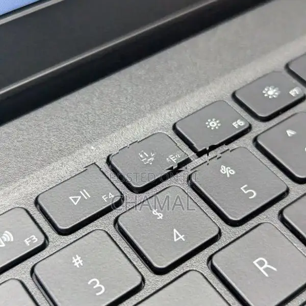 Dell Latitude 3420 intel Core i5 \1145G7 \8GB DDR4 Ram \256GB NVMe