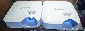 multimedia projectors