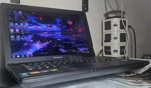 lenovo laptop 8gb/500gb