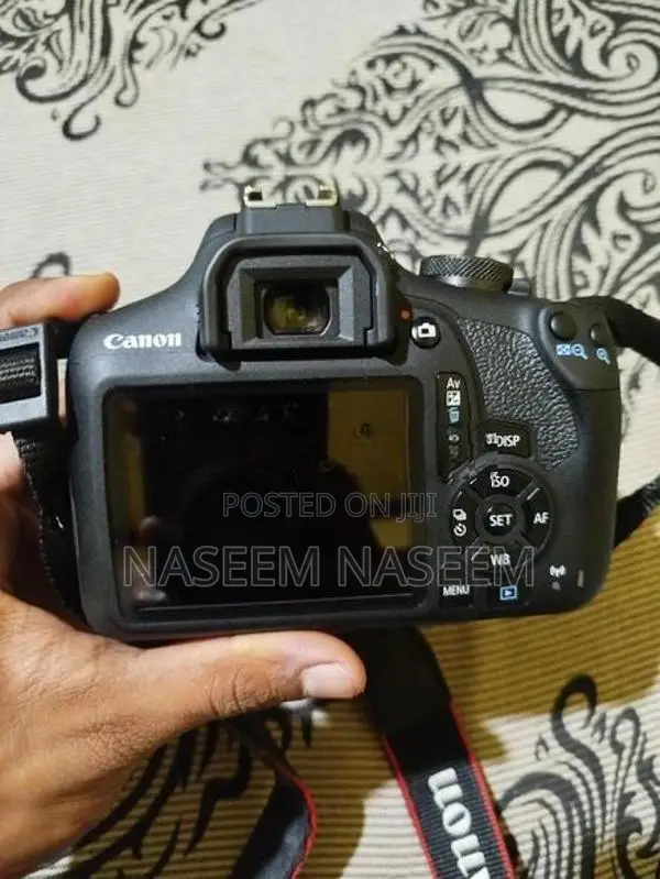 Canon EOS Dslr 2000D Camera