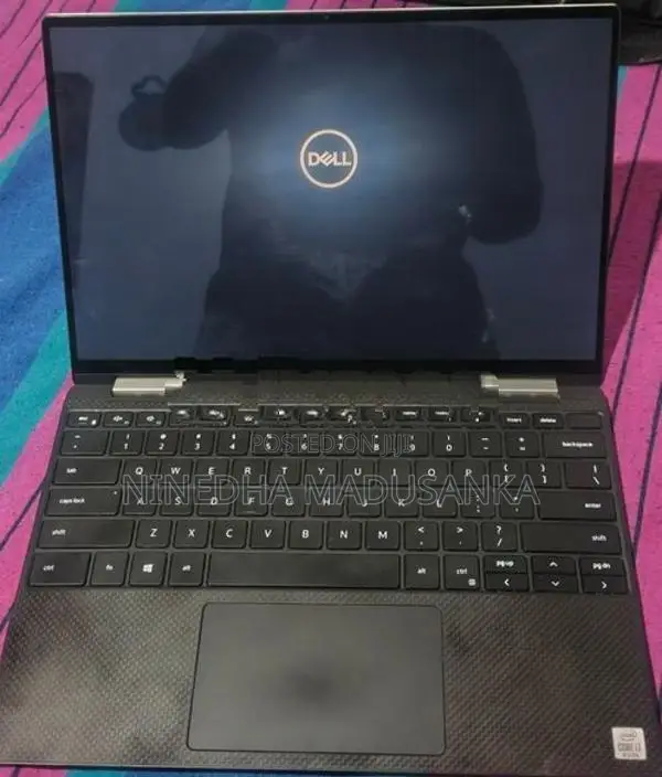 Dell XPS 13 7390 2-In-1 .