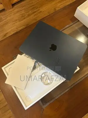 MacBook Air M3 13” 16GB/256GB