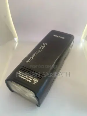 Godox AD200