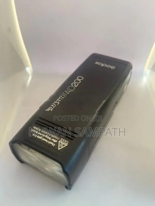 Godox AD200