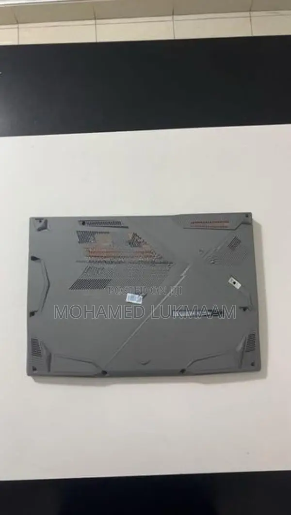 MSI Thin 15 B13UC