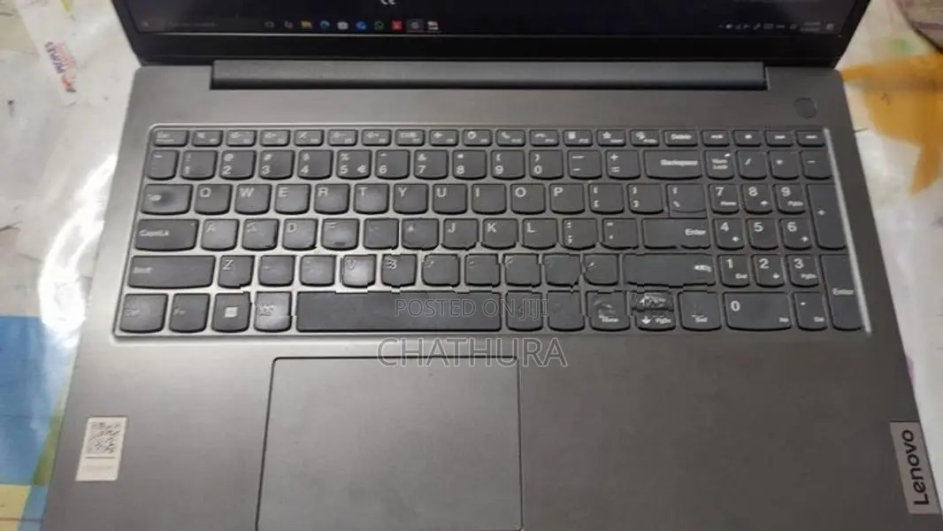 Lenovo V15 G3 i5 12g