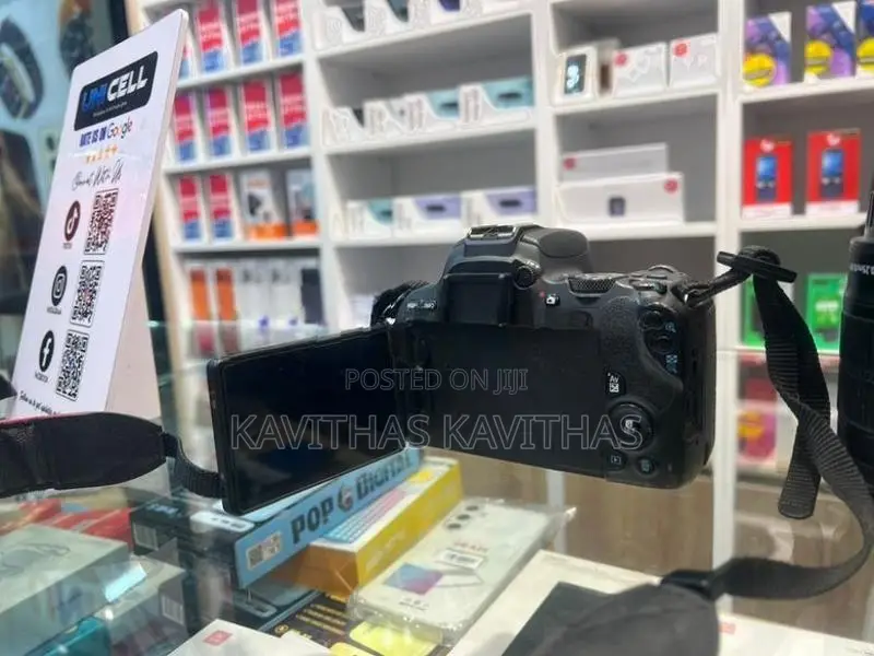 Canon EOS 200D