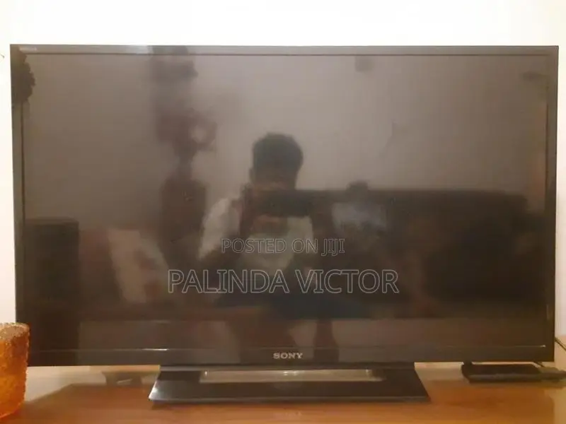 Bravia Sony 32" LED TV .