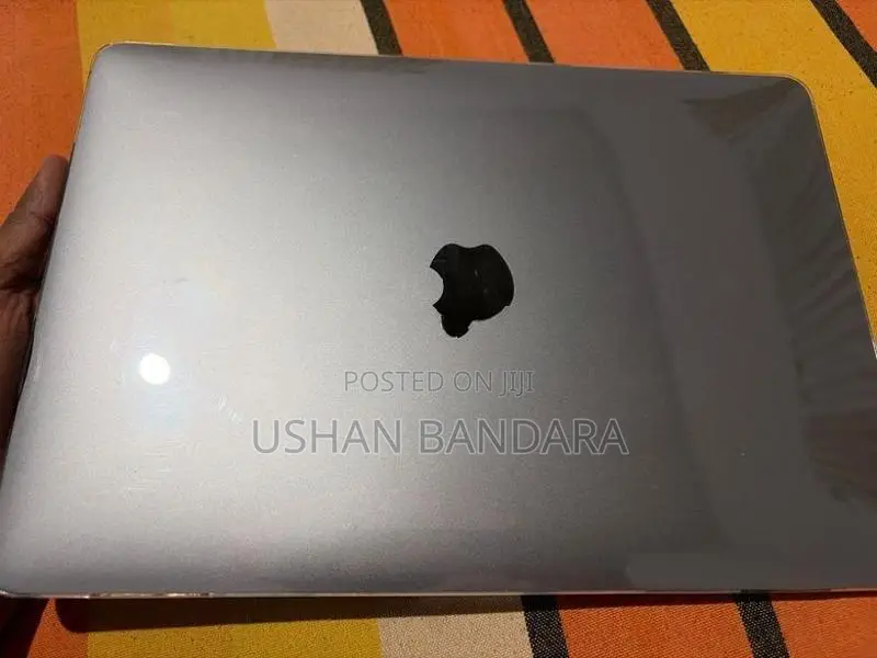 Apple MacBook Air M1