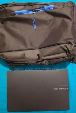 ASUS Vivobook 15 X1504VAP Core 5 120U 512GB SSD Like New
