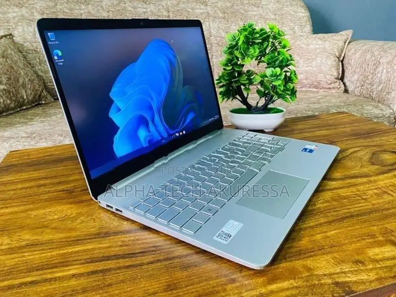 HP Intel Core i5 11th Gen 8GB RAM 512GB NVMe SSD