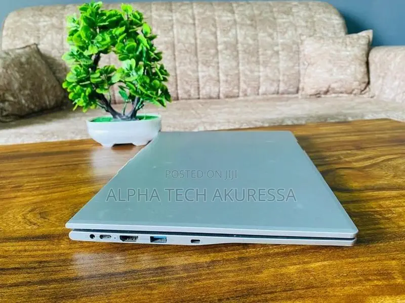 Acer Aspire Lite 14 8GB RAM 256GB NVMe SSD