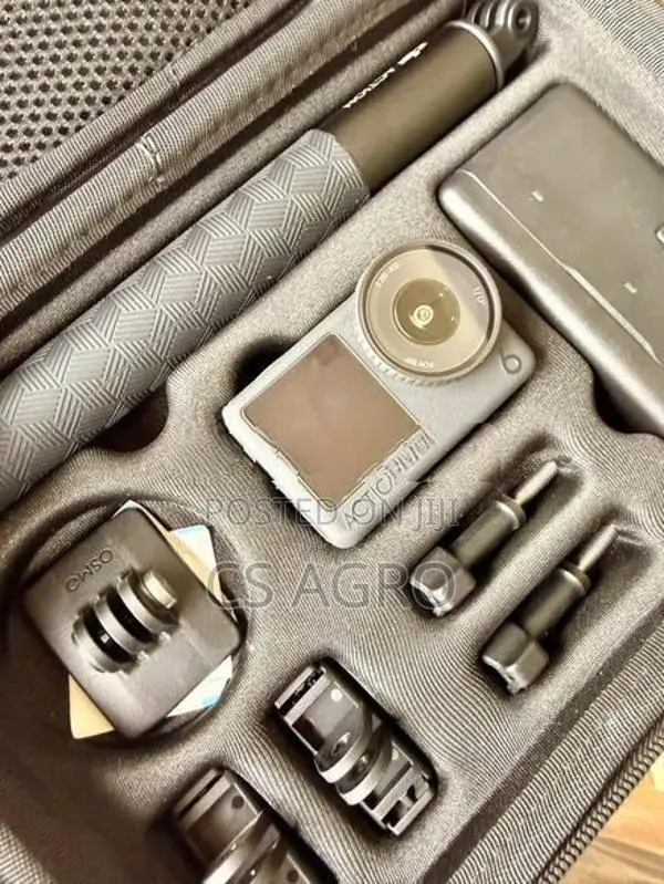 DJI Osmo Action 6 Adventure Combo