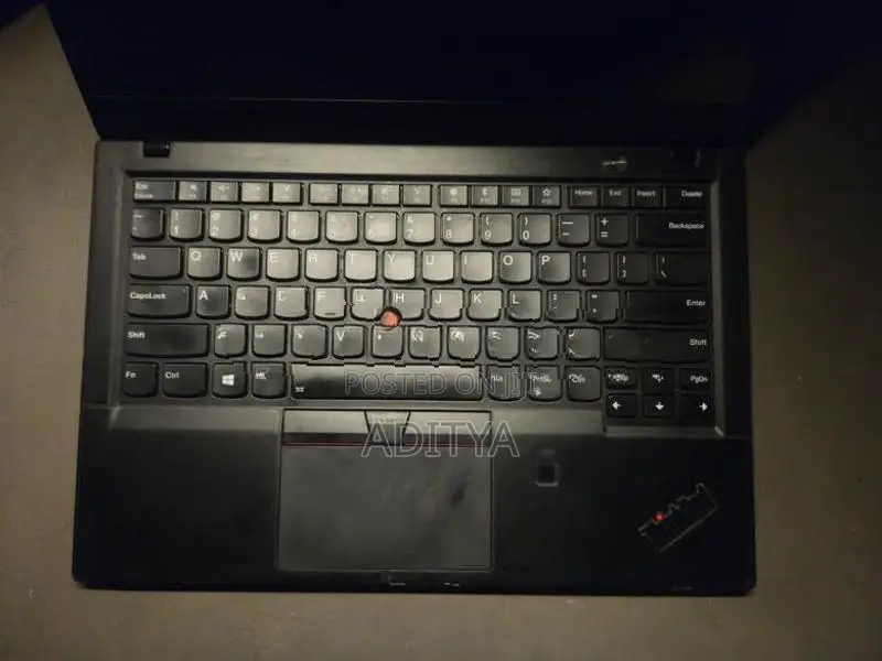 Lenovo ThinkPad X1 Carbon Laptop