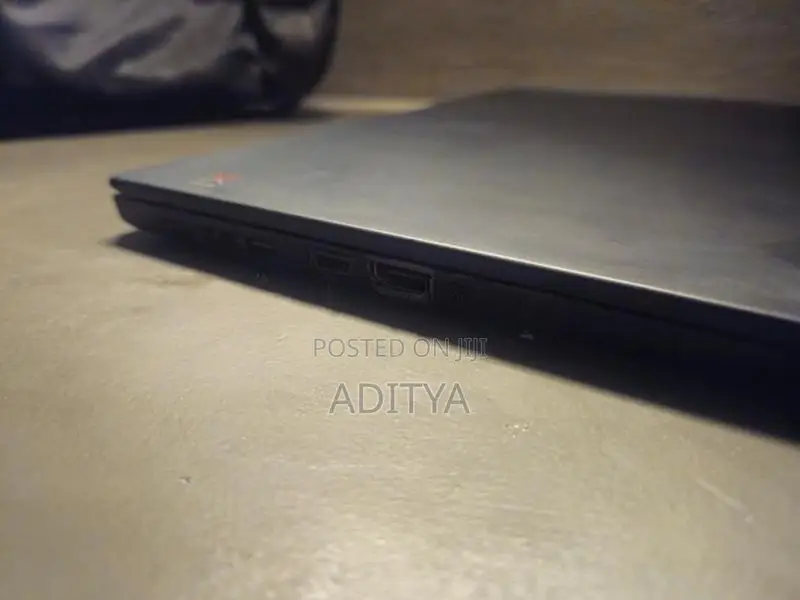 Lenovo ThinkPad X1 Carbon Laptop