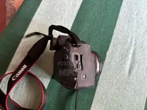 Canon M50 Camera