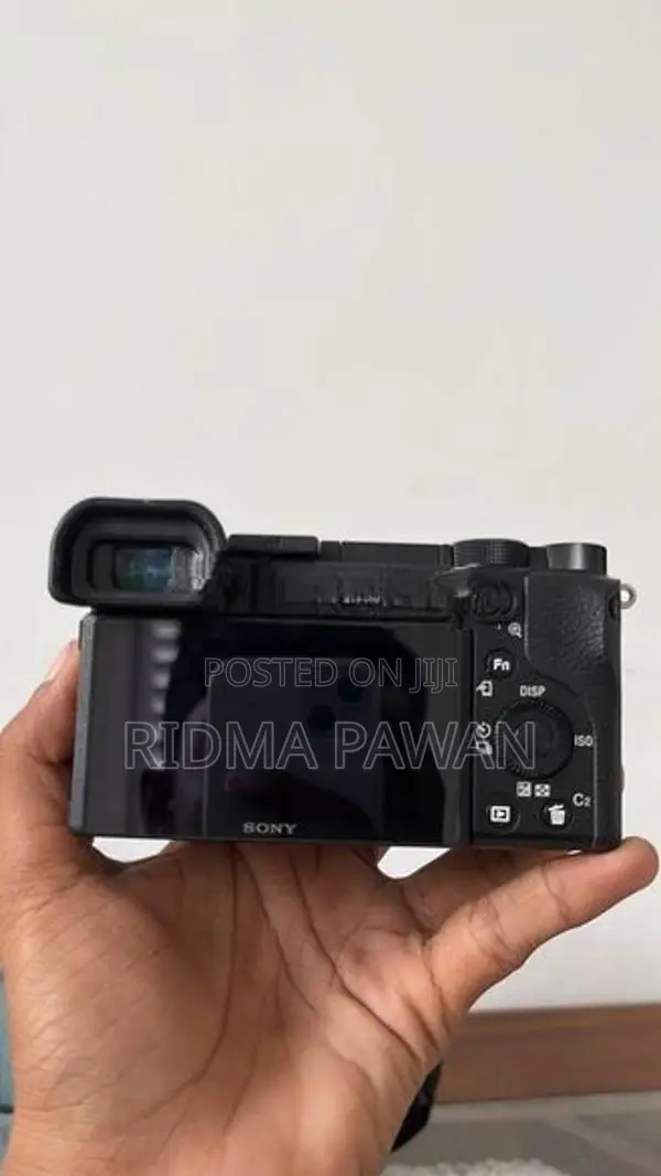 Sony A64000 Mirrorless Camera