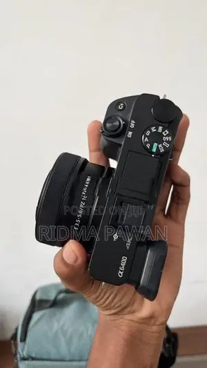 Sony A64000 Mirrorless Camera