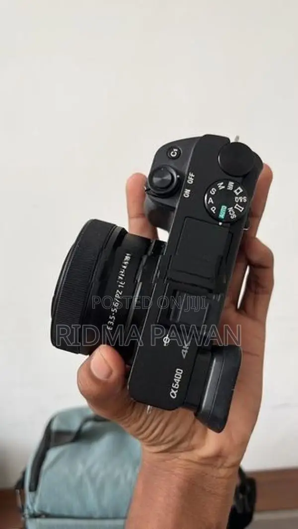 Sony A64000 Mirrorless Camera