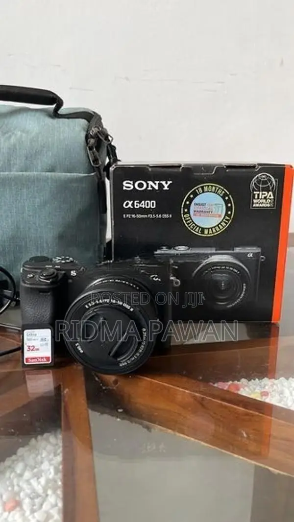 Sony A64000 Mirrorless Camera