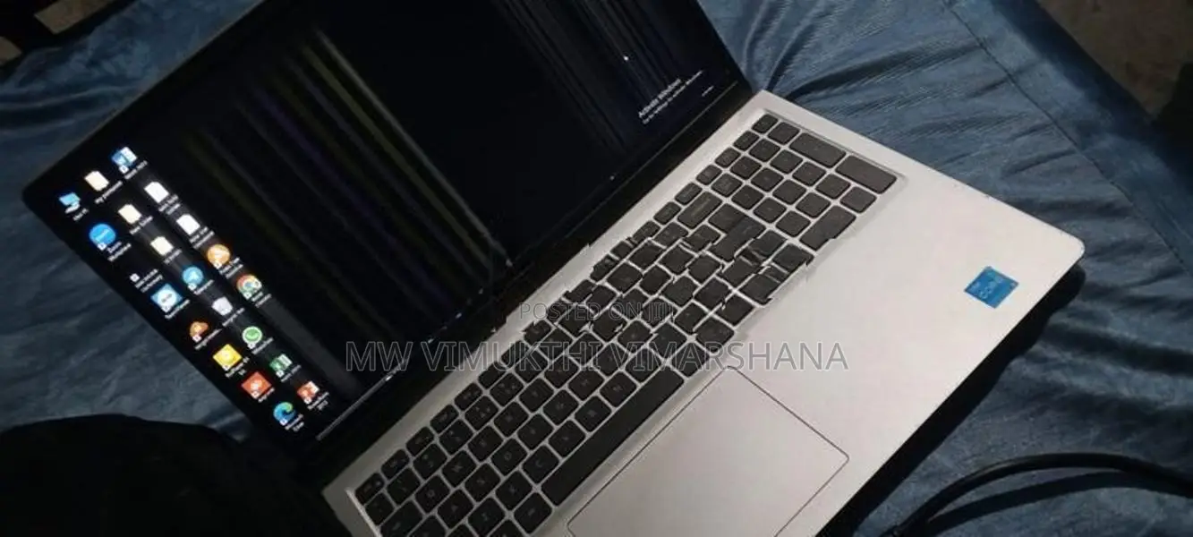 Dell Inspiron 15 3000 Laptop