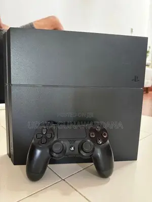 Sony PlayStation 4