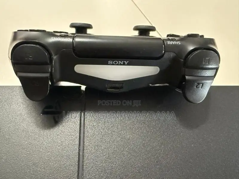 Sony PlayStation 4