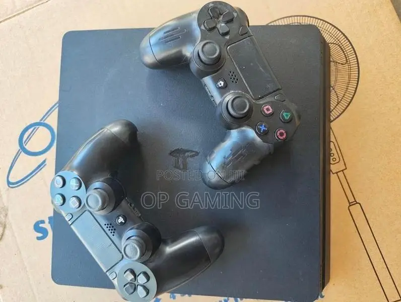 Sony PS4 1TB