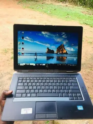 Dell Latitude i5-3520M Laptop