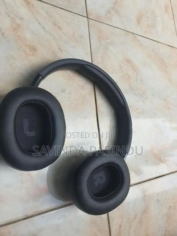 JBL Tune 720BT Wireless Headphones