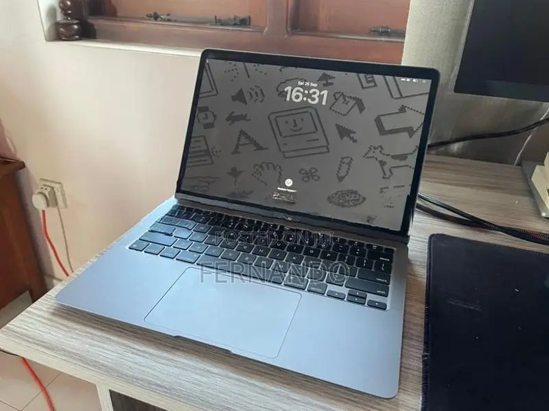 Apple MacBook Air M1