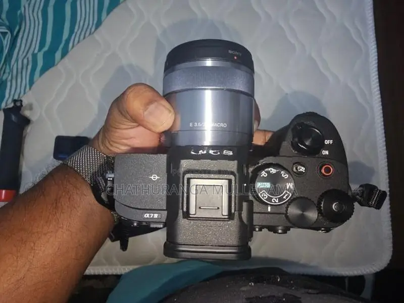 Sony Alpha a7 IV Mirrorless Digital Camera With 2 Lens, Batteries