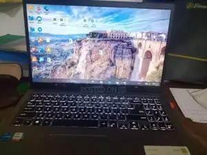 ASUS Vivo Book X 515