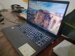 ASUS Vivo Book X 515