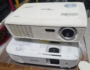used projectors with warranty
