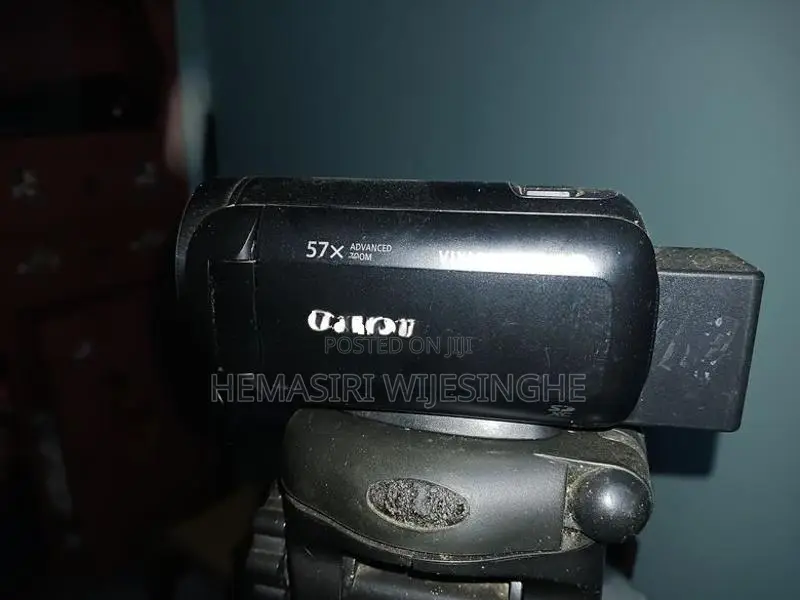 Canon Vixia HF 800