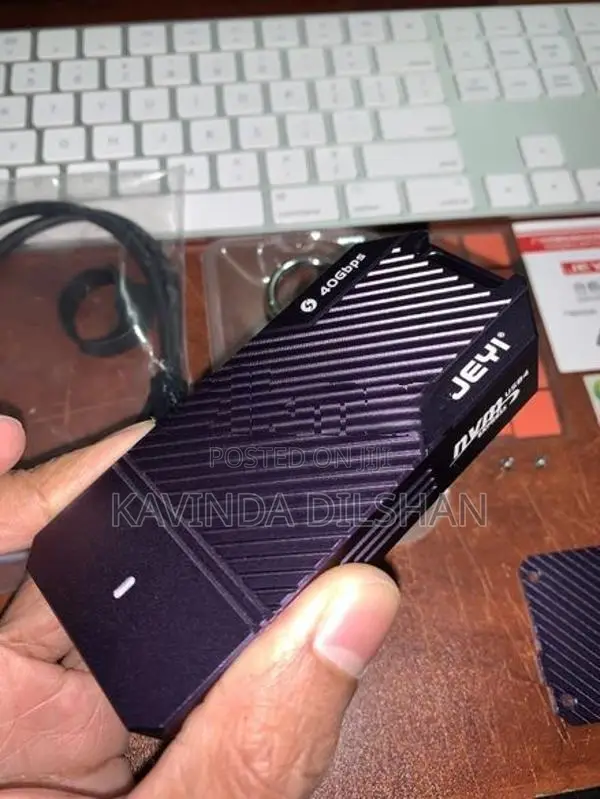 Jeyi 40Gbps M.2 NVMe SSD Enclosure