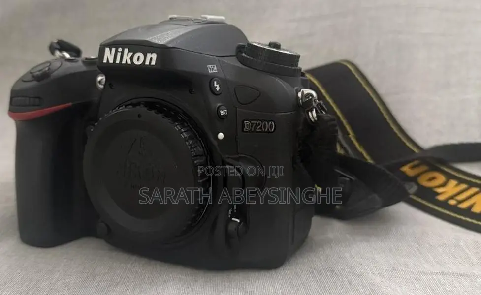 NIKON D7200