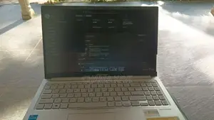 ASUS Vivobook X1504V i3 13th Gen